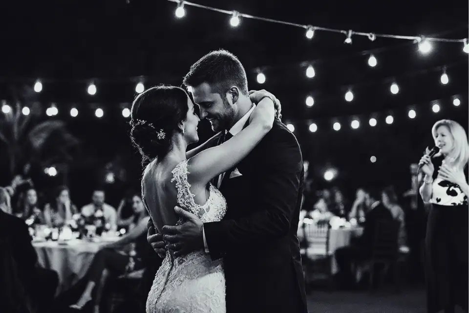 Bride and groom dancing to live music at a North Jersey wedding with live wedding entertainment.